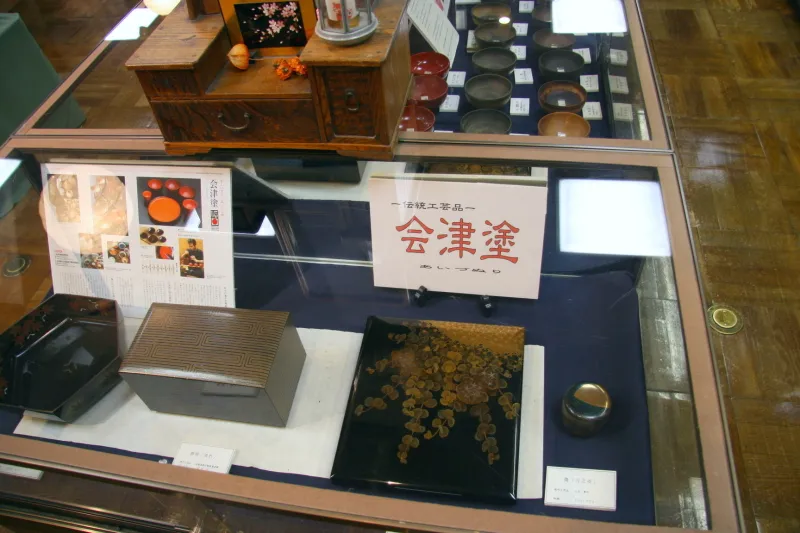 福島県を代表する伝統工芸４００年の歴史がある会津塗