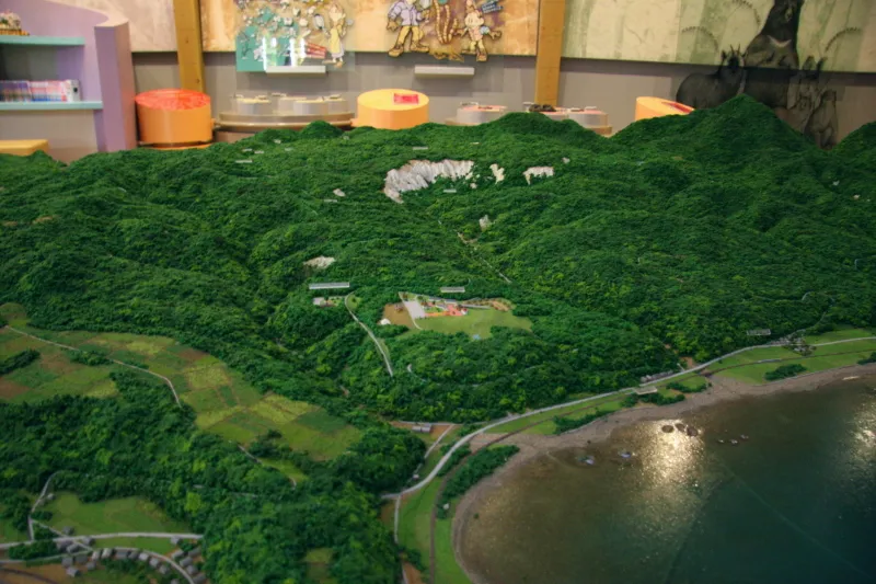 十二湖の自然を忠実に再現したジオラマ模型