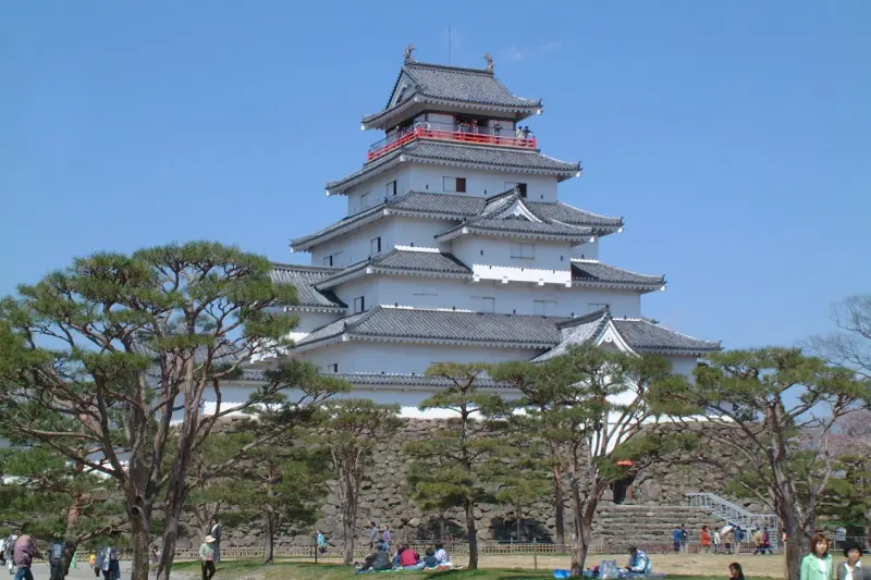 会津若松を代表する観光スポットの鶴ヶ城