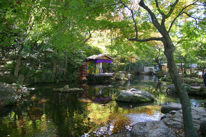 織田信長をイメージして、２００１年に造られた「信長の庭」