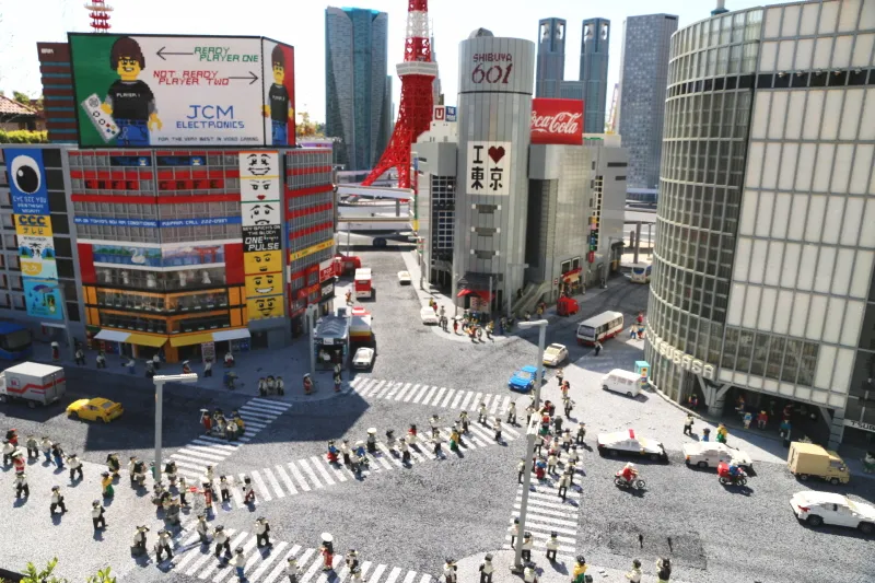 渋谷のスクランブル交差点をレゴブロックで再現