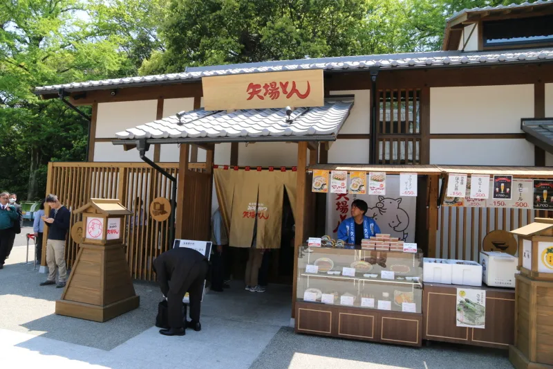 名古屋めしとして有名な味噌かつ専門店「矢場とん」