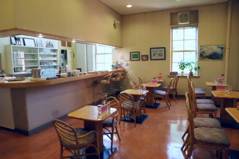名古屋名物の小倉トーストがある２階の喫茶室
