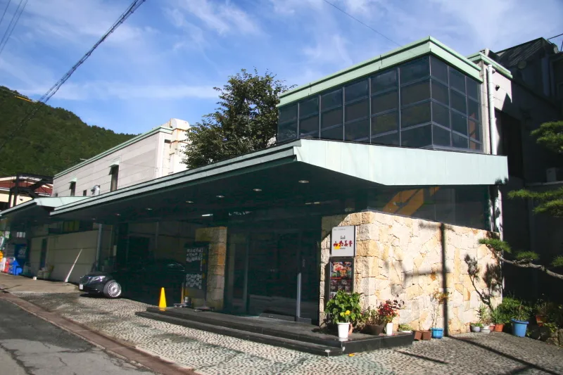 １９２４年創業、日帰り入浴可能な日本観光旅館「み奈美亭」