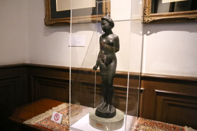 ルノアール「裸婦」を始め貴重な美術コレクションも必見