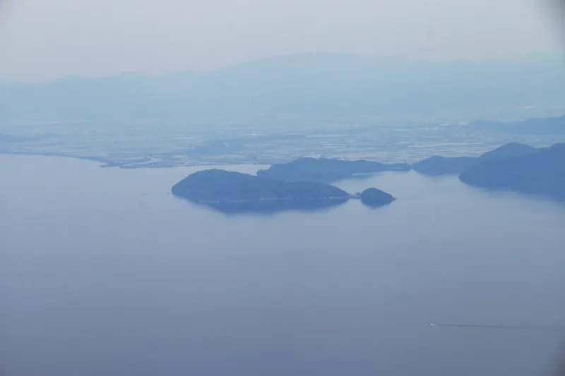 日本で唯一、陸とつながっていない湖に浮かぶ有人島「沖島」