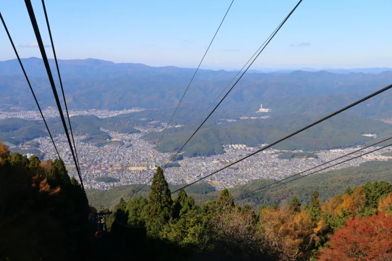標高が上がるに連れて見える京都市内の北部の街並み