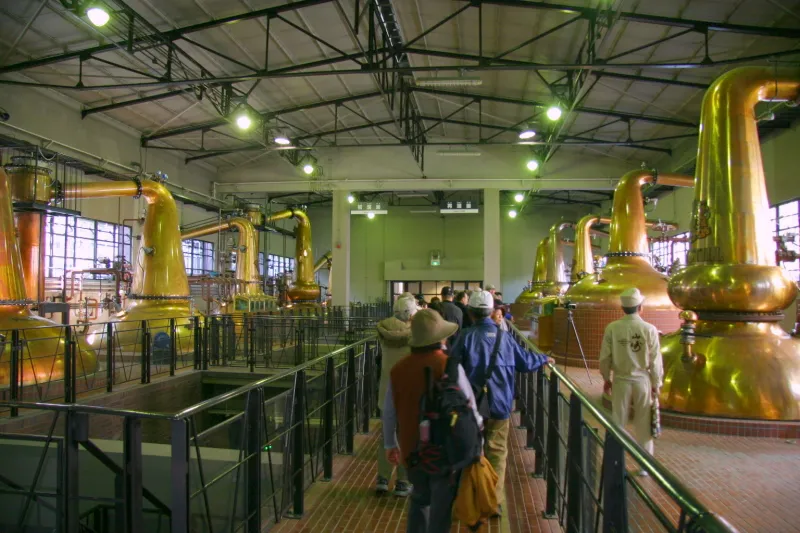 ウイスキー工場を実感できるポットスチルと呼ばれる蒸溜釜