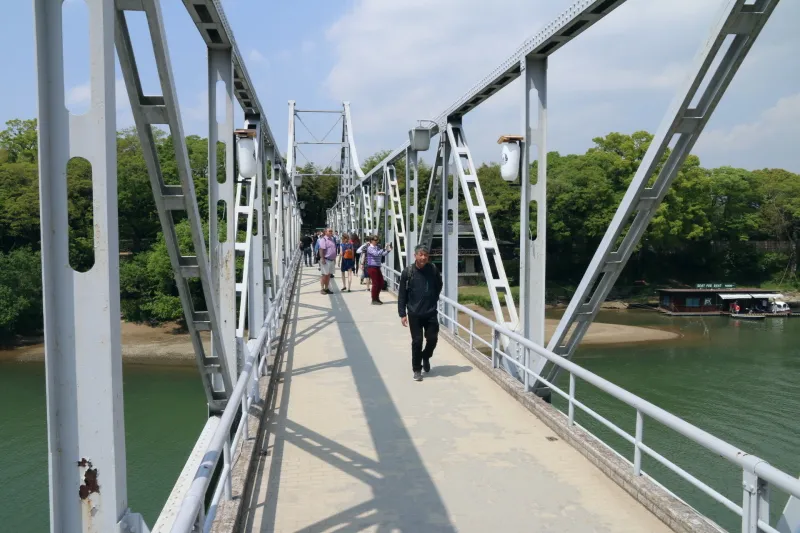 後楽園と岡山城の間にあるため人通りの多い橋 
