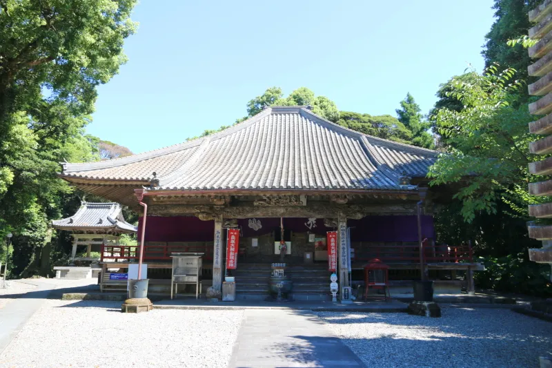 虚空蔵菩薩像がまつられている最御崎寺の本堂 
