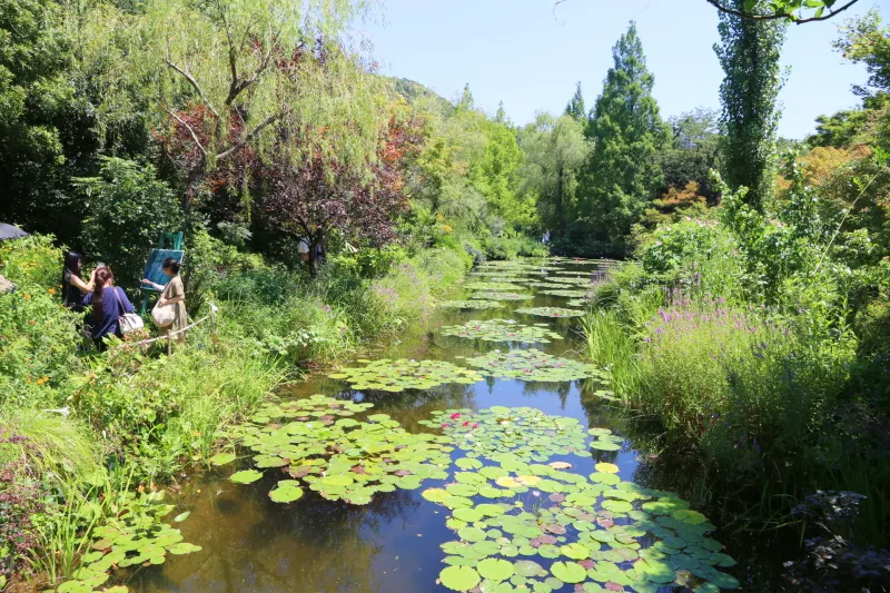 人気観光スポットとなっているモネの庭マルモッタン 