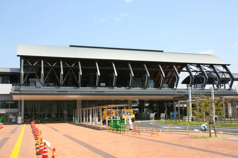 斬新な建築様式が取り入れられているＪＲ高知駅 