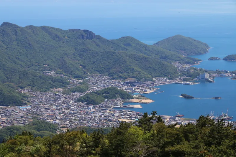 歴史ある建物がたくさん残る小豆島の町並み 