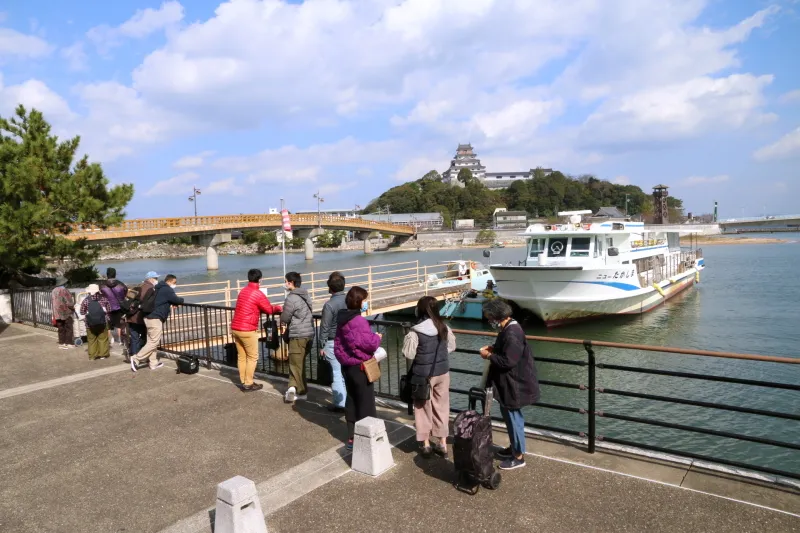 島民や観光客の海上交通となっている宝当桟橋 
