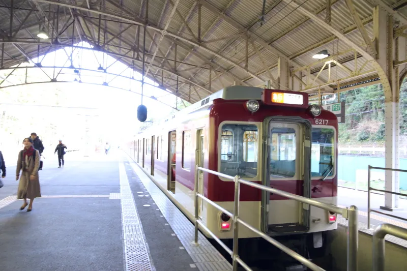 吉野駅と橿原神宮前駅の間を結ぶ近鉄吉野線 